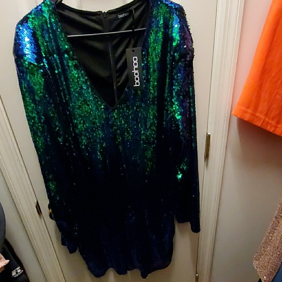 Boohoo Plus Dresses & Skirts - Sequin Dress